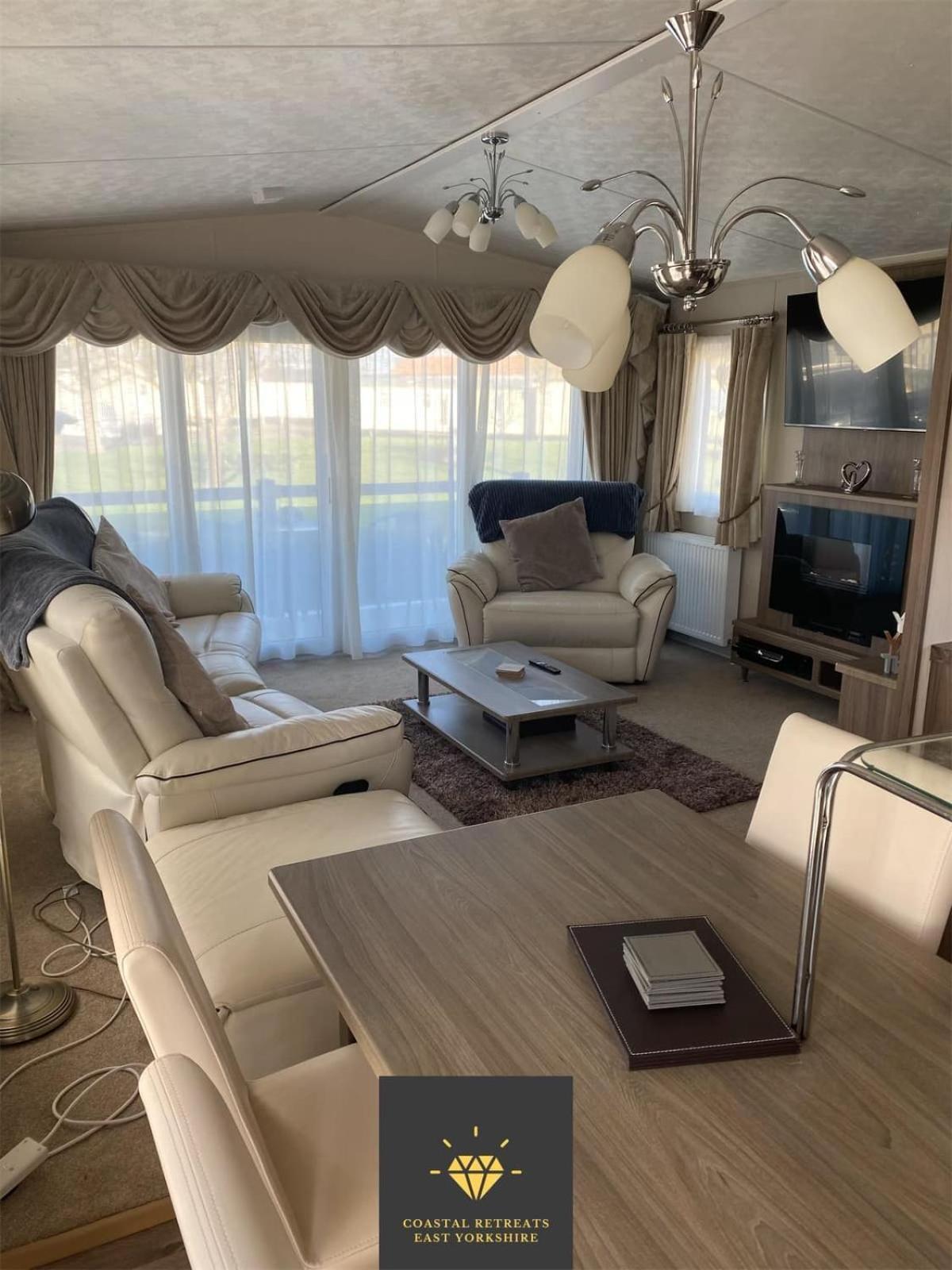2 Bed, 2 Bath Lodge Style Caravan With Hot Tub & Private Garden At Patrington Haven Leisure Park Exterior foto